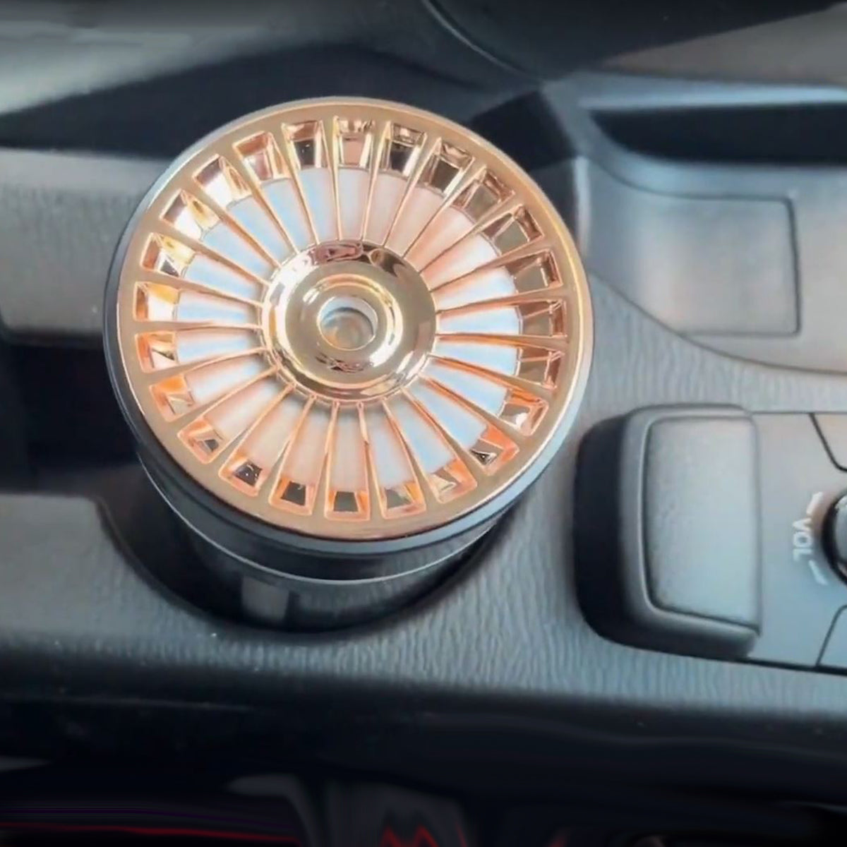 PowAir AutoMist Diffuser schwarz – Geruchsneutralisierer für Auto, Zuhause & Büro